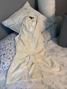 DREW Pale Yellow Sleeveless Button-Front Blouse
